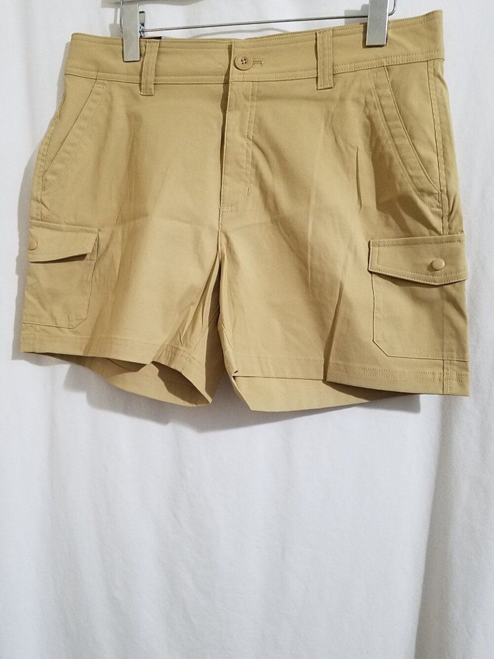 Eddie Bauer Women's Khaki Cargo Utility Shorts | Size 12 | New With Tags